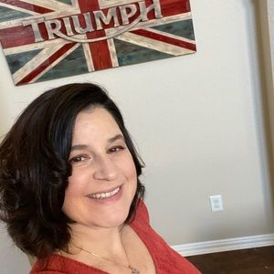 Meet your Posher, Nikki